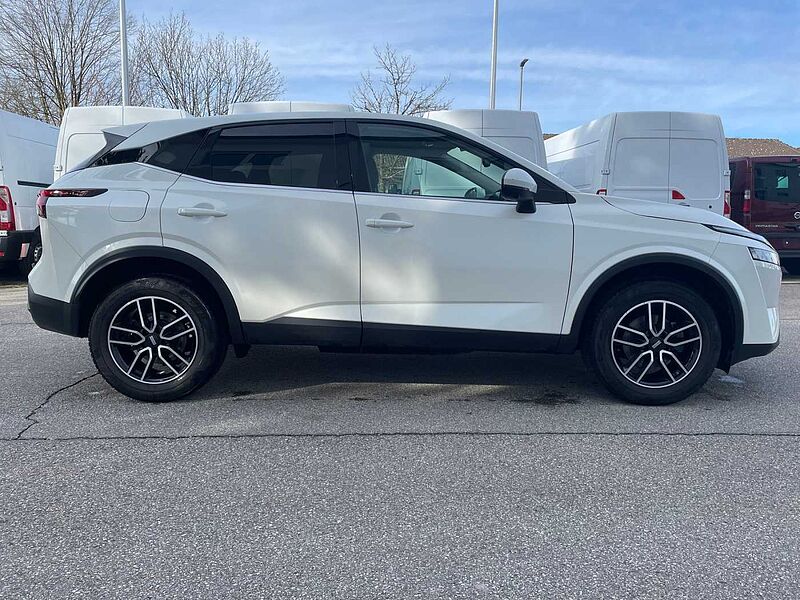 Nissan Qashqai 1.3 DIG-T MHEV Schaltgetriebe - N-Connecta